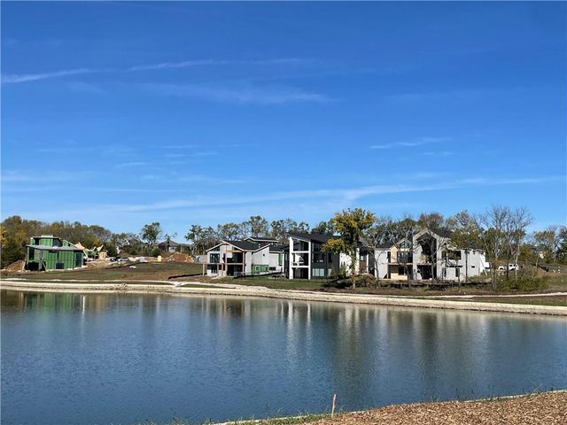 8976 Ginger Street, Lenexa, KS 66227