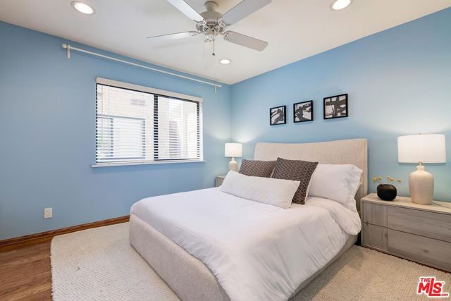 1427 S Bentley Avenue C, Los Angeles, CA 90025