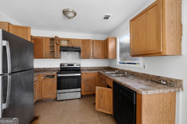 7117 Ravenwood Lane, Lithonia, GA 30038