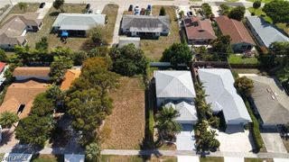686 111th AVE N, Naples, FL 34108
