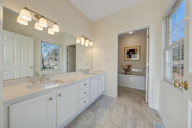 141 Chestnut Creek DR, Hardy, VA 24101