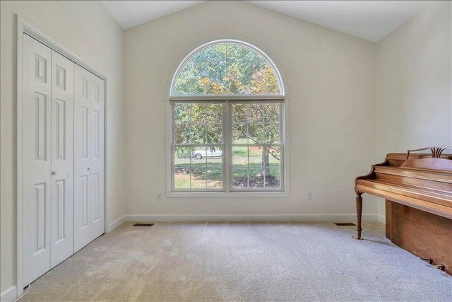 141 Chestnut Creek DR, Hardy, VA 24101