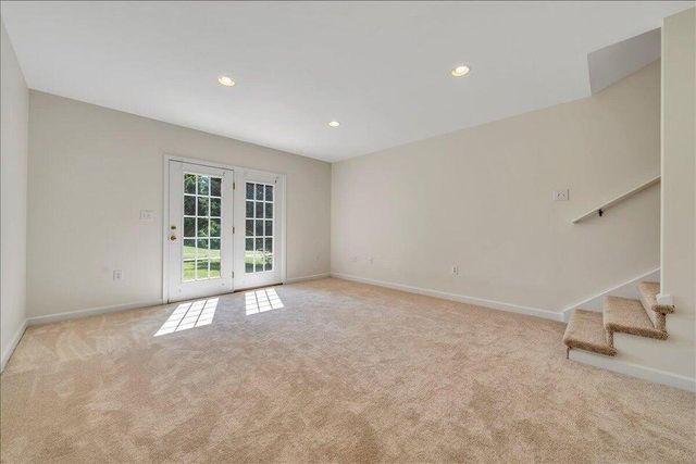 141 Chestnut Creek DR, Hardy, VA 24101