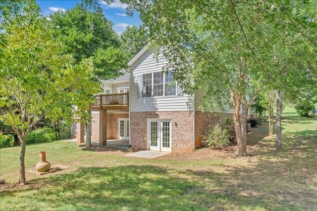 141 Chestnut Creek DR, Hardy, VA 24101