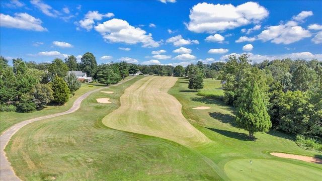 141 Chestnut Creek DR, Hardy, VA 24101