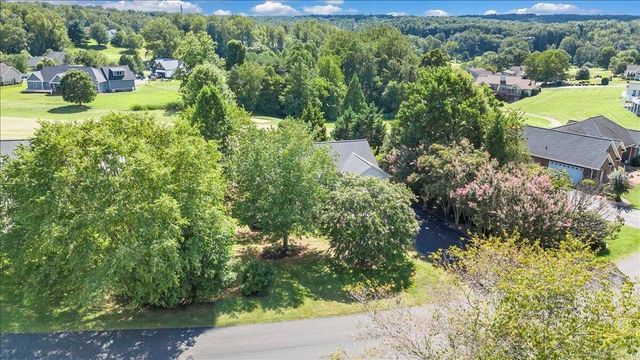 141 Chestnut Creek DR, Hardy, VA 24101