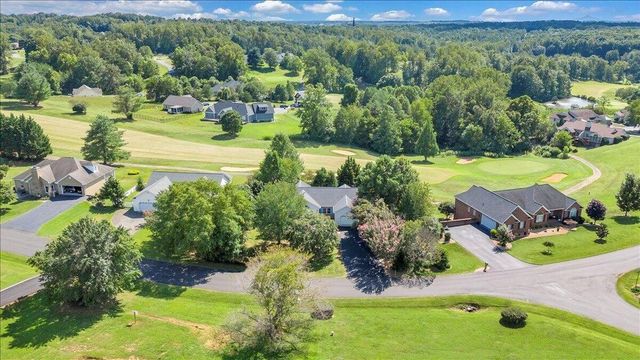 141 Chestnut Creek DR, Hardy, VA 24101