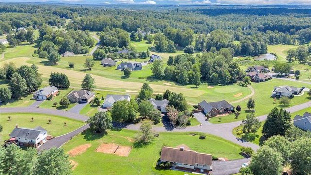 141 Chestnut Creek DR, Hardy, VA 24101