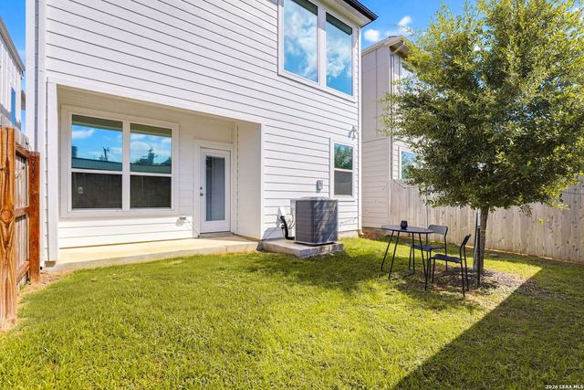 8851 Oakland Rd Unit 9, San Antonio, TX 78240