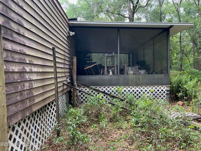 126 WILLOW Lane, Hawthorne, FL 32640