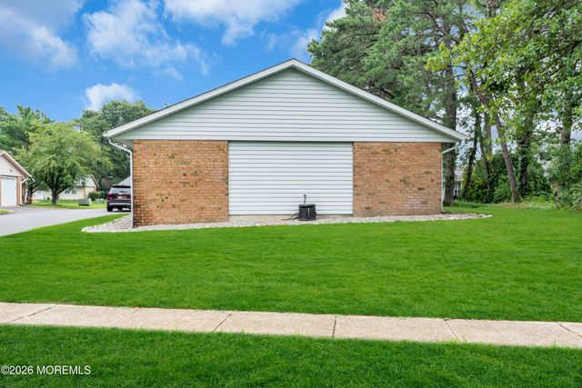 63A Cambridge Circle, Manchester, NJ 08759