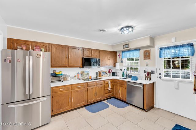 63A Cambridge Circle, Manchester, NJ 08759