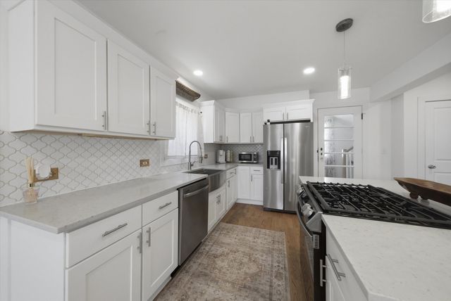 4636 Custer Avenue, Brookfield, IL 60513