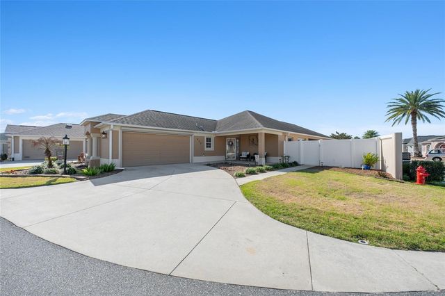 632 ARTEAGA WAY, The Villages, FL 32162