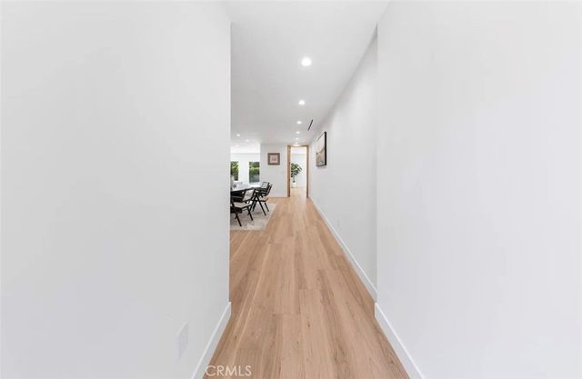 8369 Vine Valley, Los Angeles, CA 91352