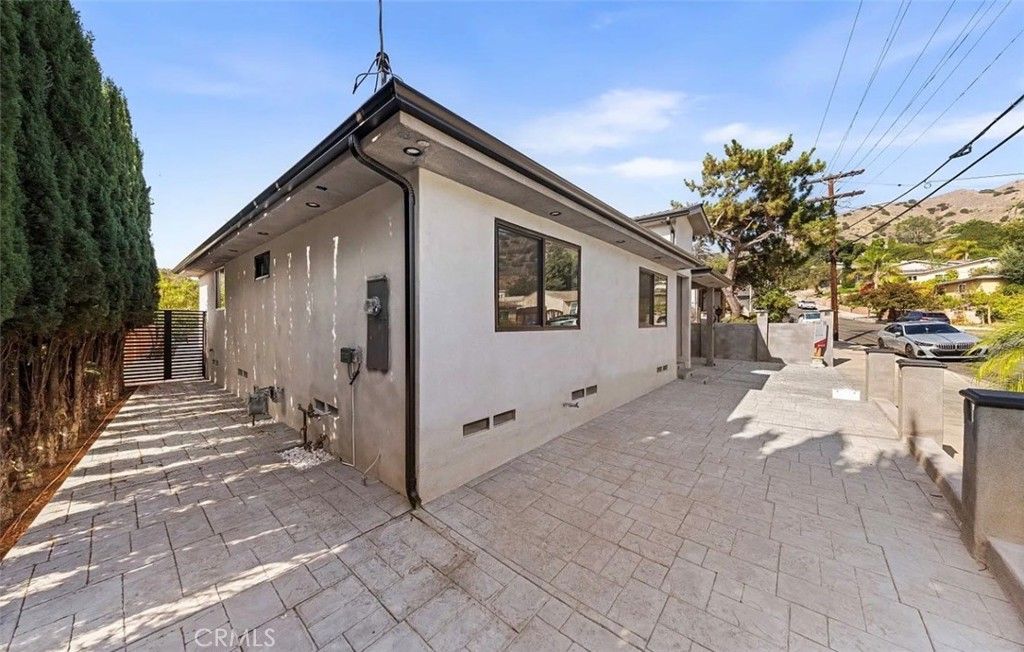 8369 Vine Valley, Los Angeles, CA 91352 — photo 5
