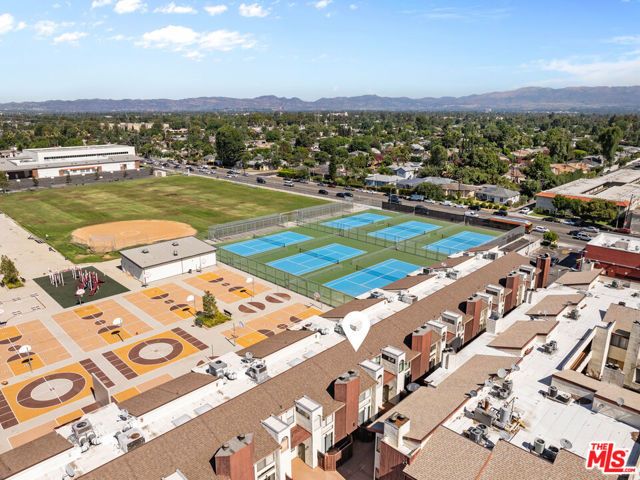 6323 Reseda Boulevard 6, Tarzana (los Angeles), CA 91335