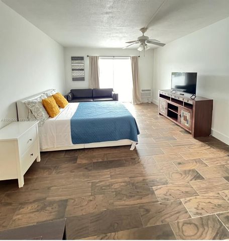 7904 W Dr 111 111, North Bay Village, FL 33141
