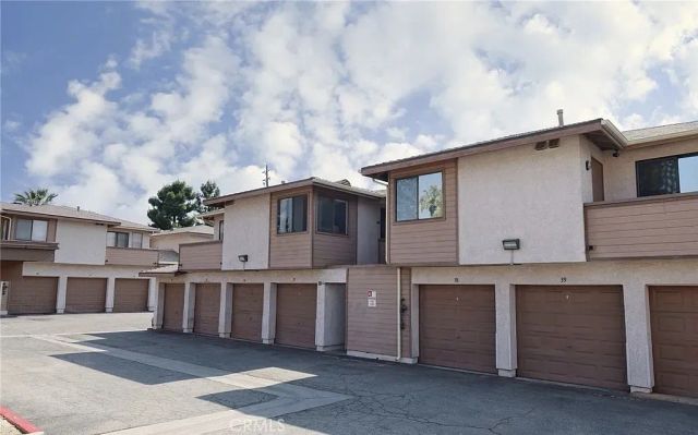 1315 Massachusetts Avenue 101, Riverside, CA 92507