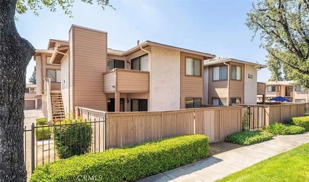 1315 Massachusetts Avenue 101, Riverside, CA 92507