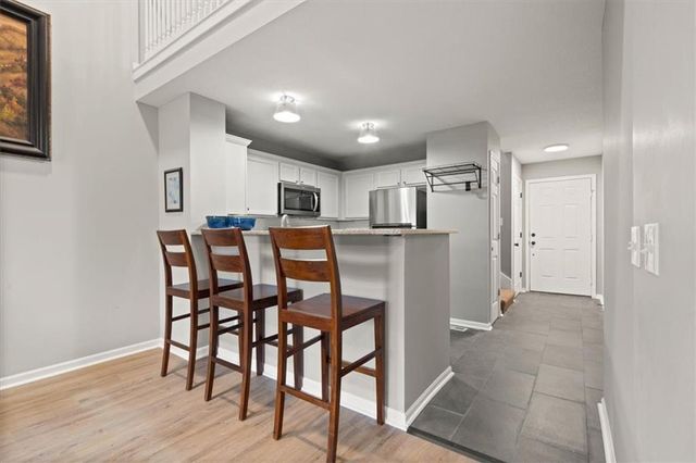 1232 SW WYSTERIA Drive, Lee's Summit, MO 64082