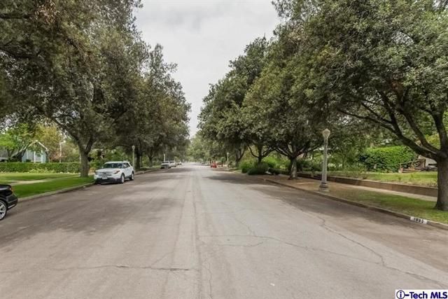 1890 Las Lunas Street, Pasadena, CA 91107