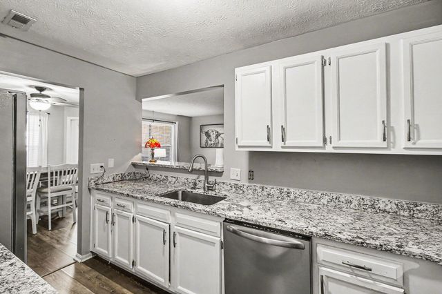 28 Highland Meadows Circle, 4, Highland Heights, KY 41076