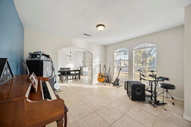 825 Forest Edge Lane, Wylie, TX 75098