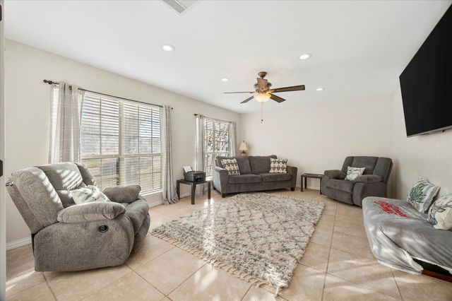 825 Forest Edge Lane, Wylie, TX 75098