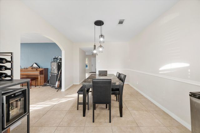 825 Forest Edge Lane, Wylie, TX 75098