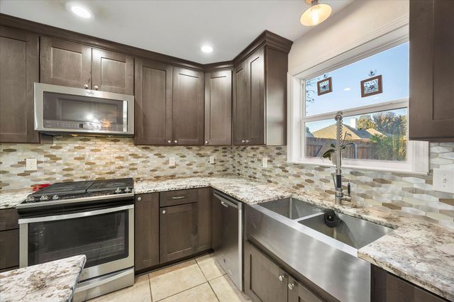 825 Forest Edge Lane, Wylie, TX 75098