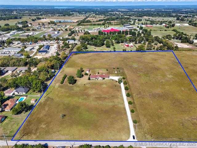 63320 E 293 Road, Grove, OK 74344