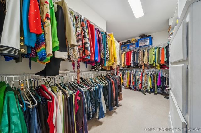 63320 E 293 Road, Grove, OK 74344