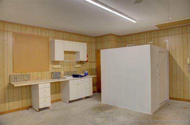 63320 E 293 Road, Grove, OK 74344