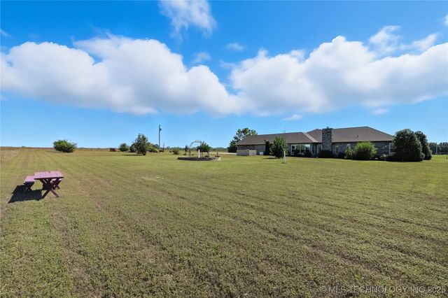 63320 E 293 Road, Grove, OK 74344