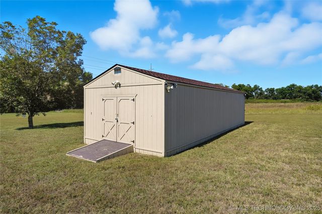 63320 E 293 Road, Grove, OK 74344