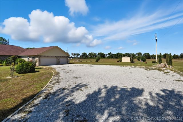 63320 E 293 Road, Grove, OK 74344