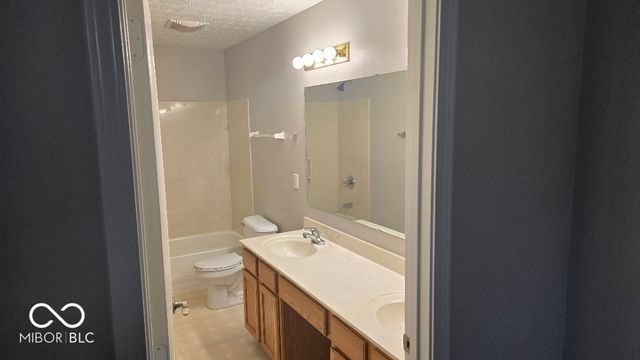 1809 Emerald Pines Lane, Westfield, IN 46074