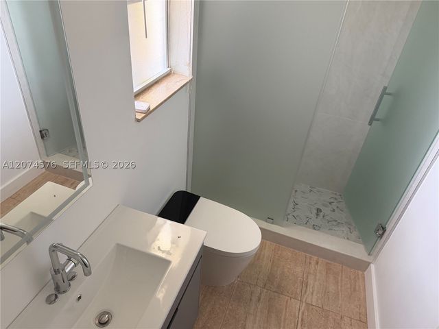 5201 SW 22nd St, West Park, FL 33023