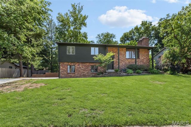 1908 Duke Street, Edwardsville, IL 62025