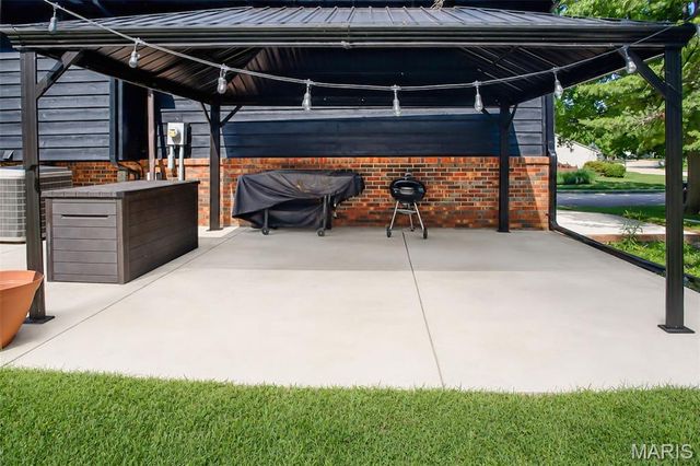 1908 Duke Street, Edwardsville, IL 62025