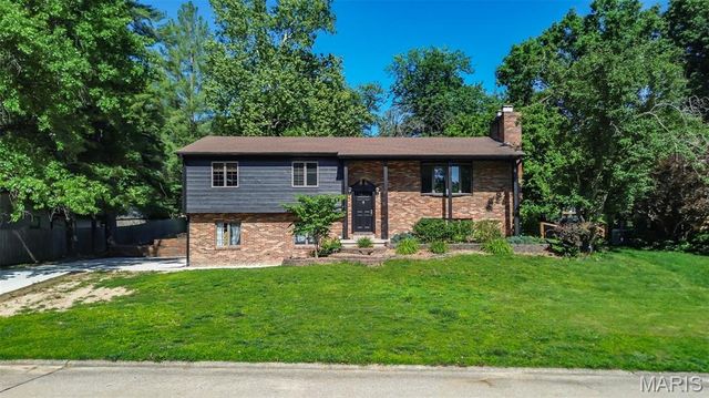 1908 Duke Street, Edwardsville, IL 62025
