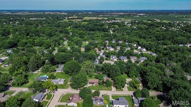 1908 Duke Street, Edwardsville, IL 62025