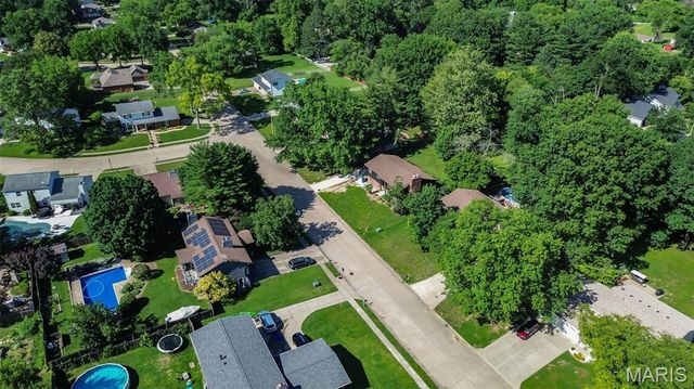 1908 Duke Street, Edwardsville, IL 62025