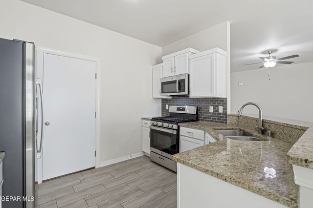 11965 Mountains Place, Socorro, TX 79927