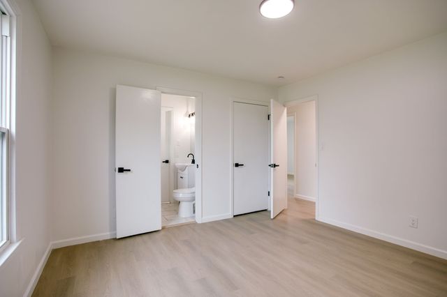 223 Hampton Rd, Columbia, TN 38401