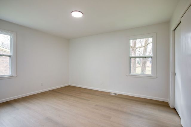 223 Hampton Rd, Columbia, TN 38401