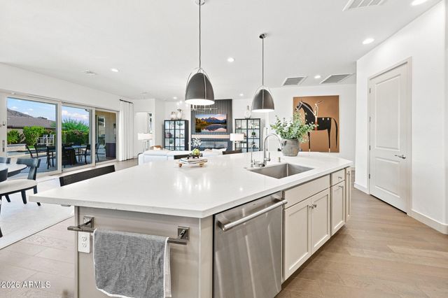 21362 W MINNEZONA Avenue, Buckeye, AZ 85396