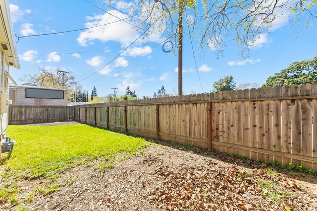 629 Oak St, Roseville, CA 95678