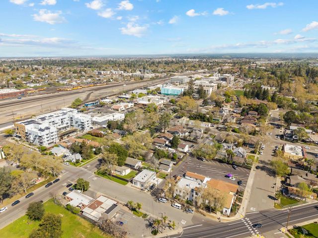 629 Oak St, Roseville, CA 95678